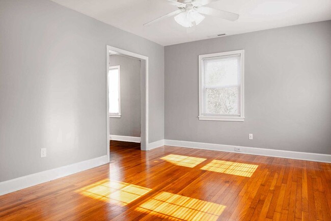 Building Photo - 187 Delmar Dr Unit A Rental