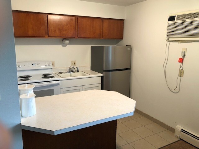 Cocina - 106 NW College Ave Unidad 1