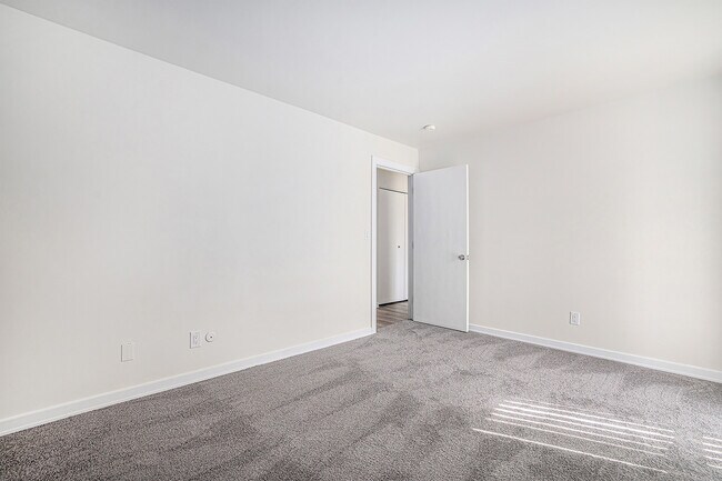 Arbor Village Apartments