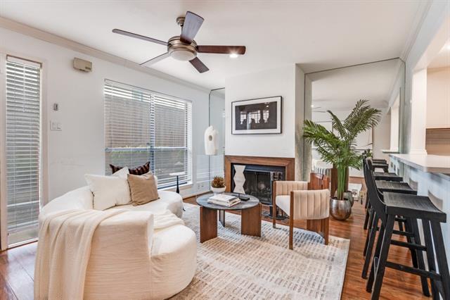 Photo - 4411 Gilbert Ave Unit 10