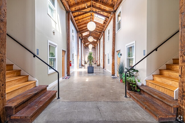 Building Photo - The Bosco