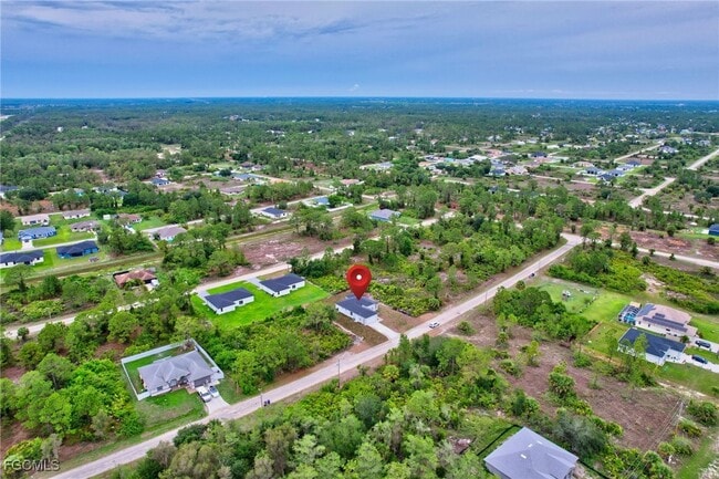 Building Photo - 1072 Norton Ave S