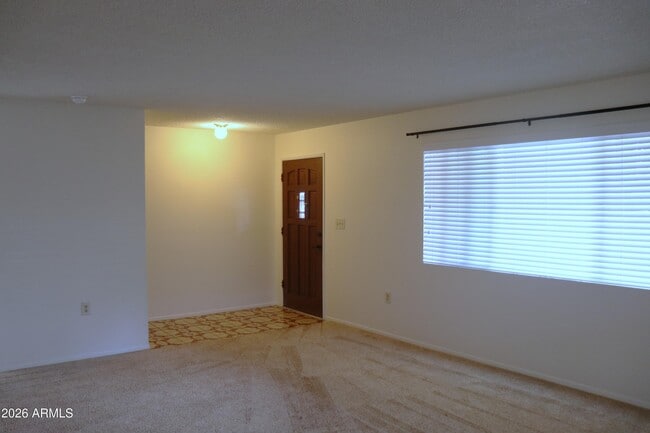 Photo - 517 Phillip Dr