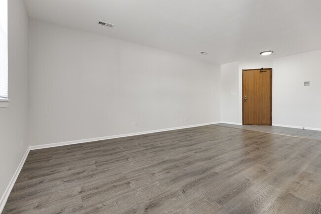 Photo - 46 Gant Cir Unit A