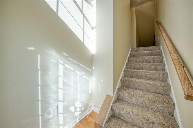 Photo - 10514 Forest Hill Dr