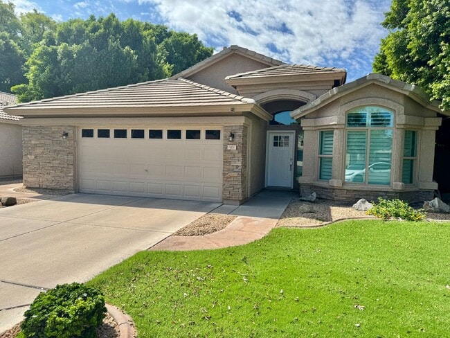 Photo - Gorgeous 3 Bedroom Furnished Home on Water! Spectacular Views!