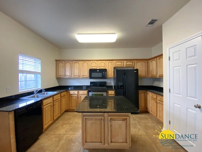 Photo - 1549 Bentley Cir