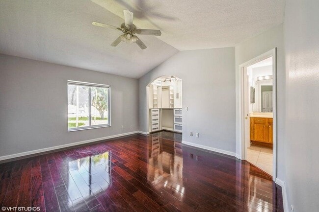 Photo - 5493 NW Evanston Ave Casa