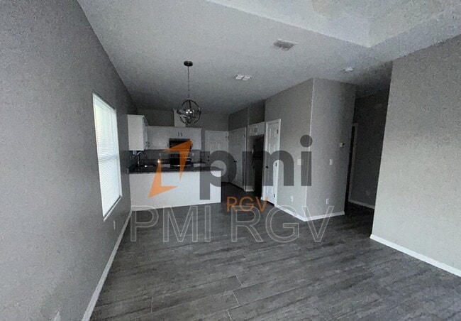 Photo - 1905 Stauffers St Unit 4