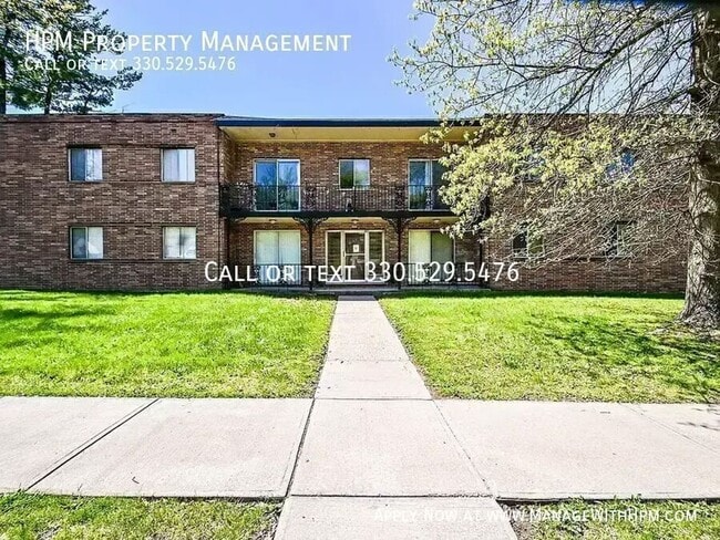 Building Photo - 850 S Green Rd Unit 2