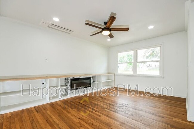 Photo - 2373 Otranto Rd