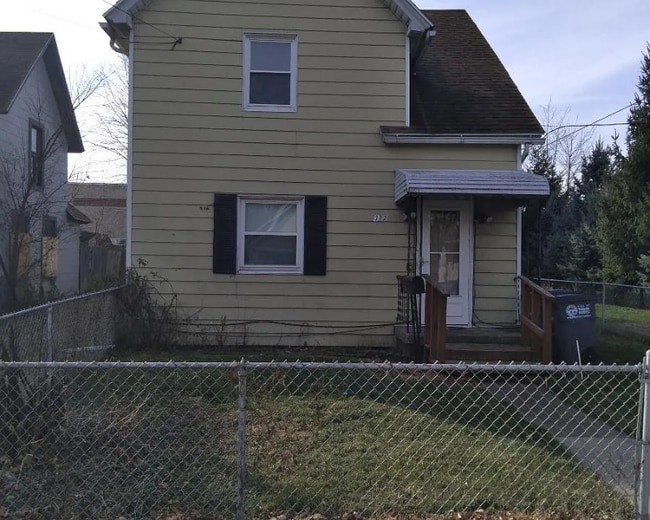 Building Photo - 312 Craig St