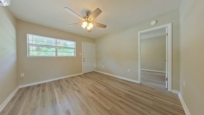 Photo - 325 Beulah St #15