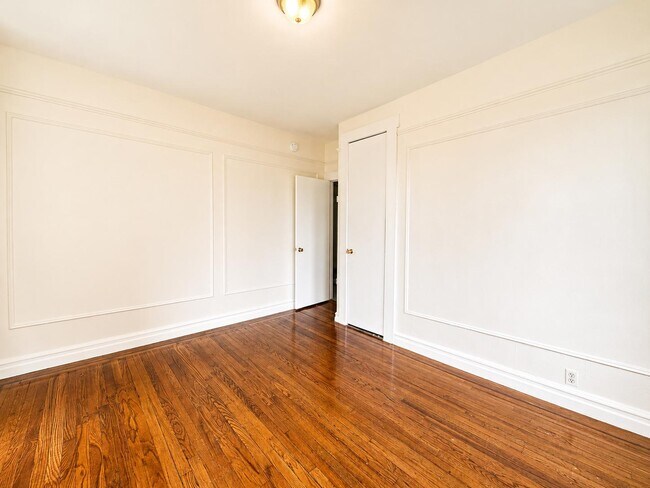 Photo - 2507 Cruger Ave Unit 32S
