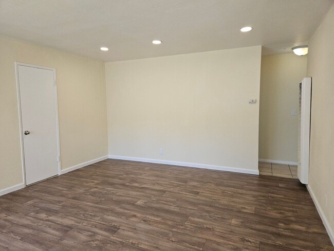 Photo - 1616 Picadilly Way Unidad B