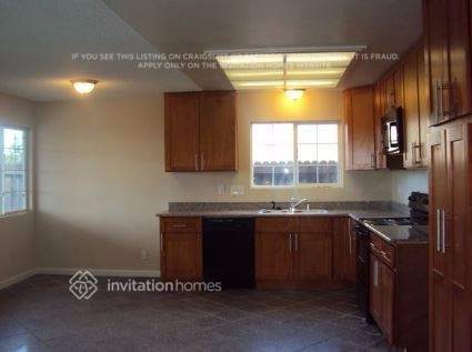 Photo - 165 Bluebird Ct