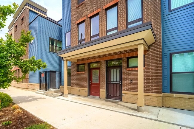 Building Photo - 2376 Stout St