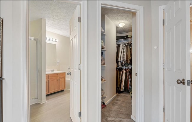 Photo - 10 Ironstone Ct