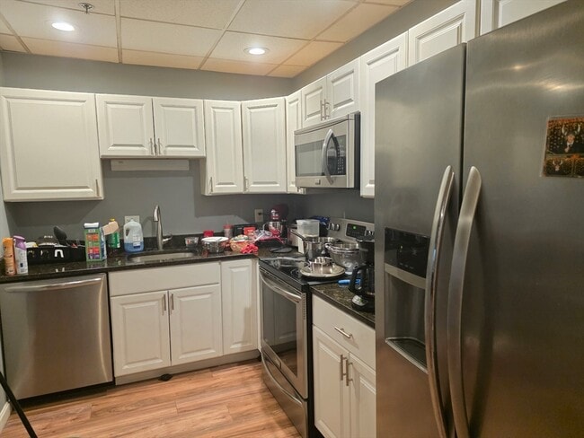 300 Lynn Shore Dr Unit 101