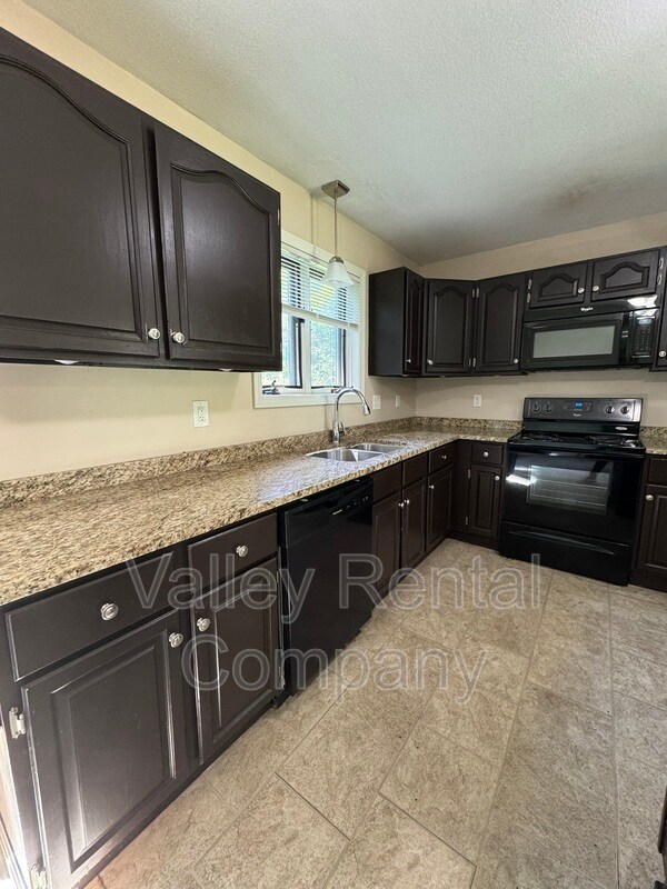 159 Amherst Rd