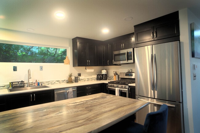 upstairs kitchen - 1114 Pawnee Ln Unit Simply Suite