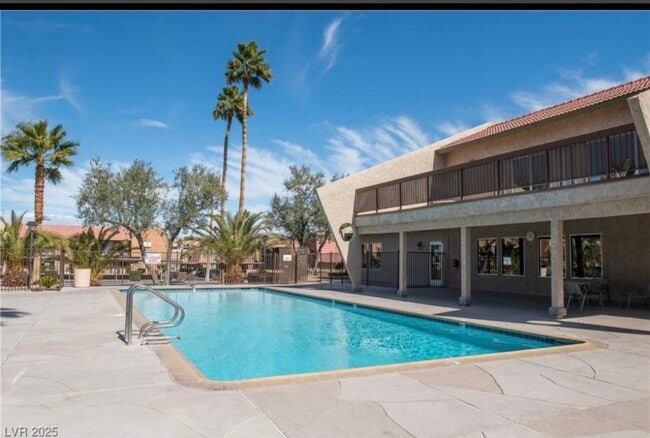 Photo - 5260 River Glen Dr Unit 259