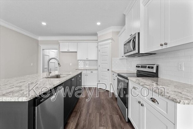 Photo - 232 Linsmore Ave