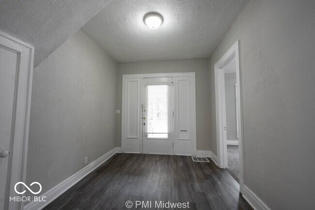 Photo - 538 W 29th St Unit A