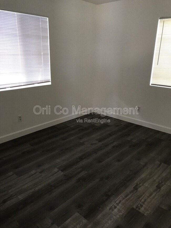Photo - 299 W Claremont St