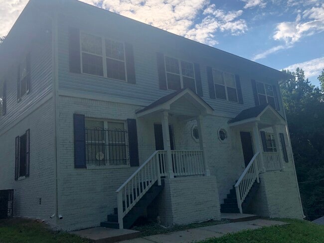 Photo - 2456 Spring St NW