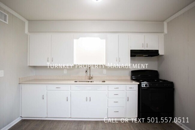 Photo - 5205 Wycliffe Dr