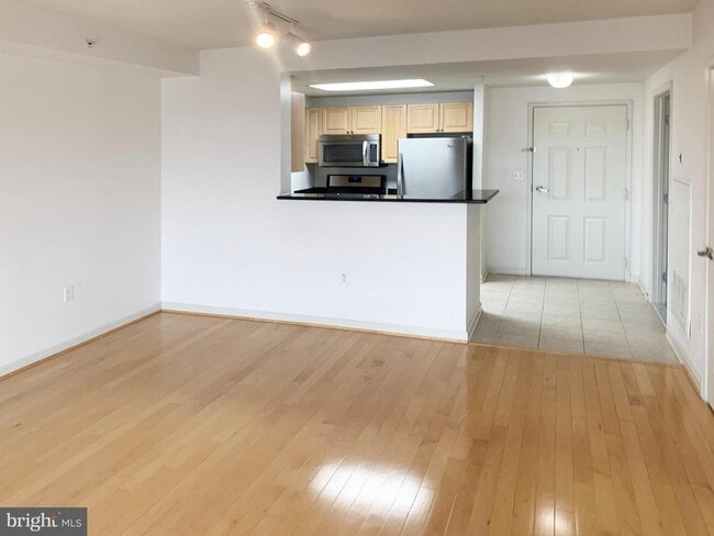 Photo - 2726 Gallows Rd Unidad 705