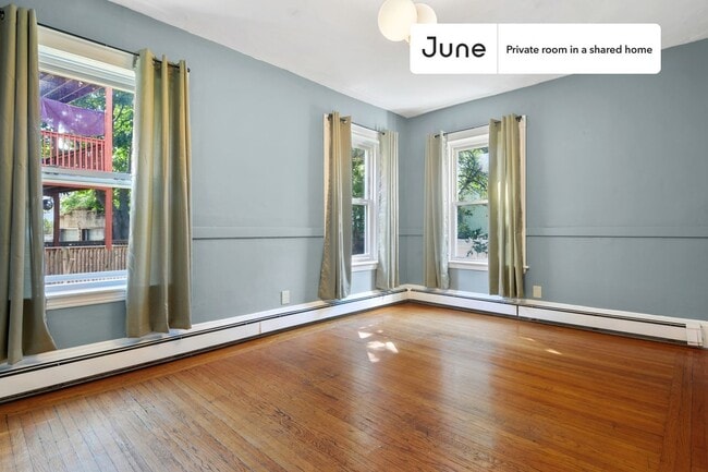 Photo - Room in Shared 4 bed/2 bath home Unit D