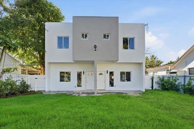 Photo - 1126 NW 28th St