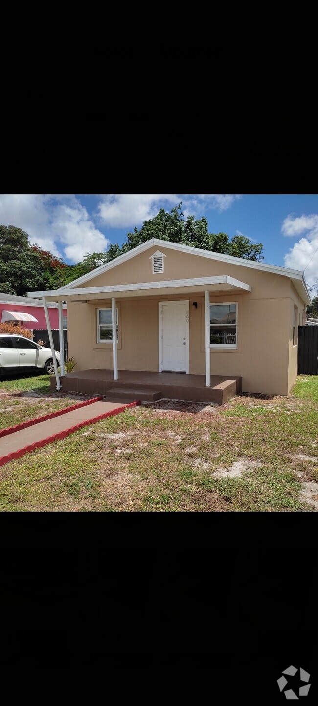 Building Photo - 860 NW 118th St Rental