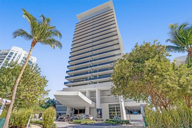 Building Photo - 5875 Collins Ave Unit 1803