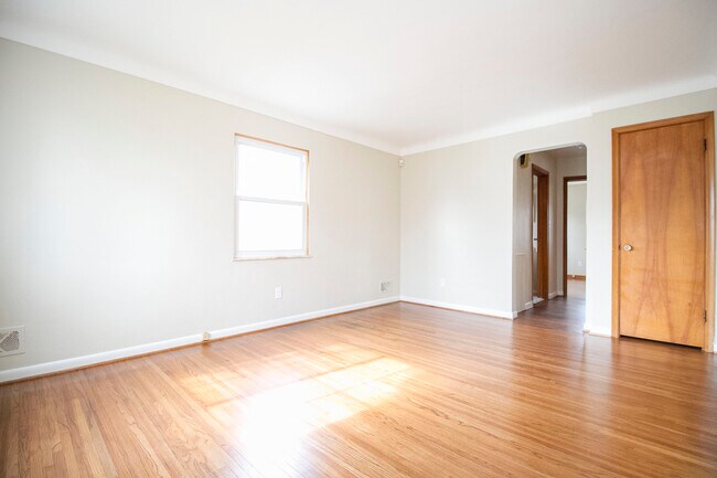 Photo - 25 Willamont Rd