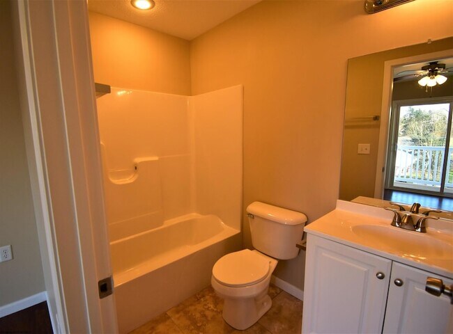 Photo - 427 Marlowe Cir