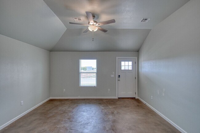 Photo - Brand New Construction in Varenna Landing!...
