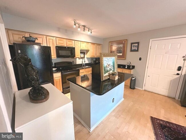 Building Photo - 3306 Wyndham Cir Unit 229 Rental
