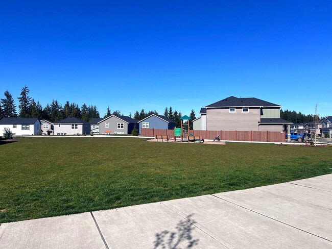 Photo - 1388 SW Pendleton Way