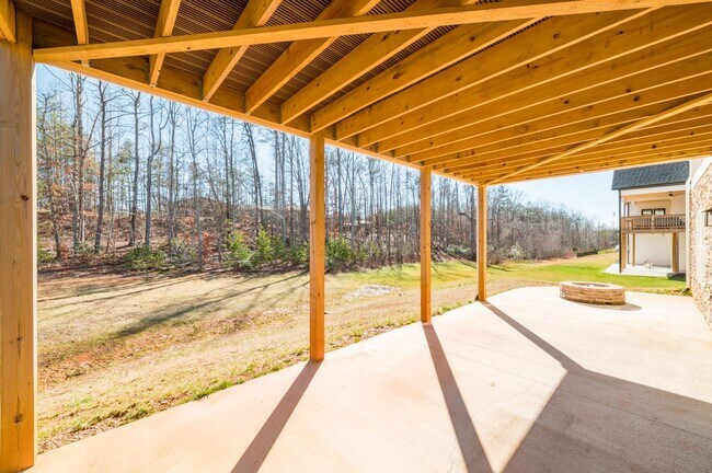 Photo - 102 Beech Tree Ln