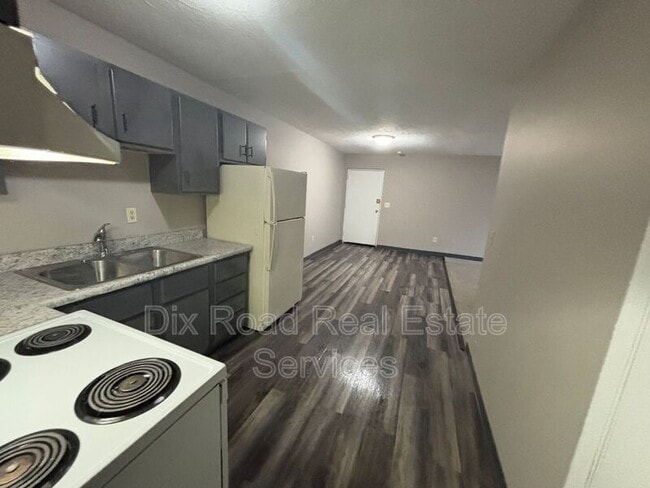 Photo - 430 Bellbrook Ave