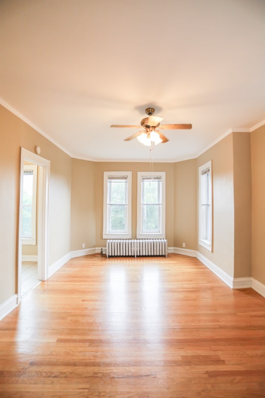 Building Photo - 5021 N Damen Ave Rental