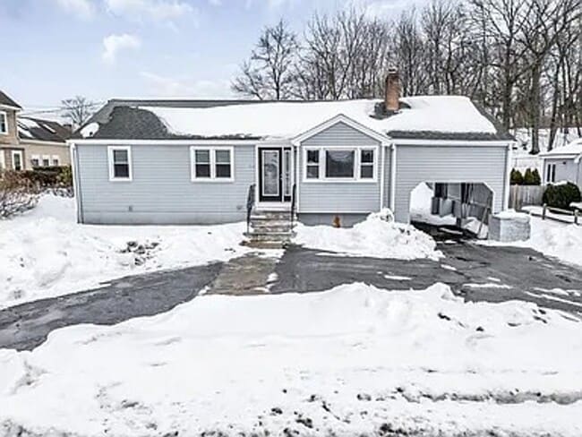 Building Photo - Beautifully Renovated 3-Bedroom Home in Woburn – $3,999.00/mo