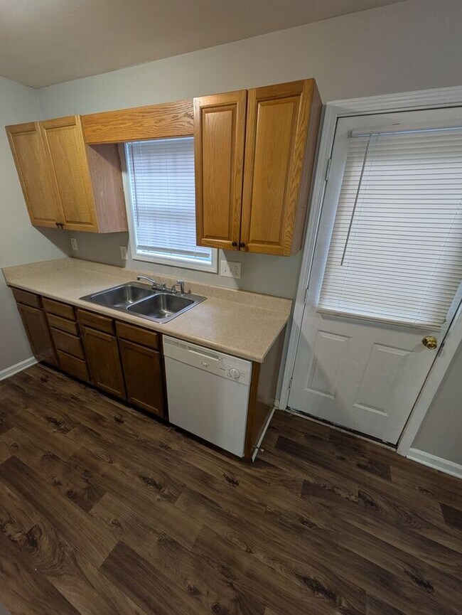 Photo - 2BD/1.5BA Townhome in Strawberry Patch Complex