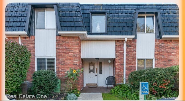 Photo - 1836 Colonial Village Way Unit 2