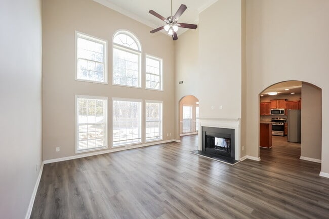 Photo - 501 Summer Brooke Ln