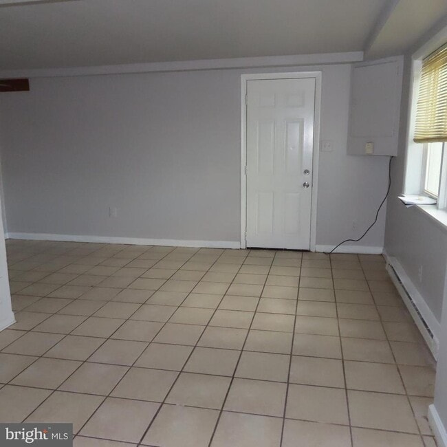 Building Photo - 11601 Buchanan Trail E Unit C