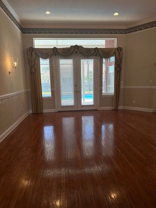 Photo - Fabulous Home in Gulf Breeze